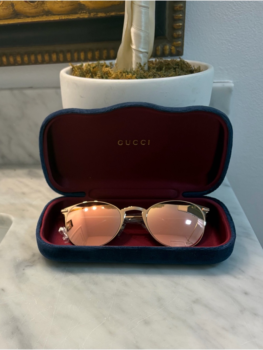 Gucci Clamshell Sunglasses Case w/ Foster Grant Rose Gold Sunglasses Bundle